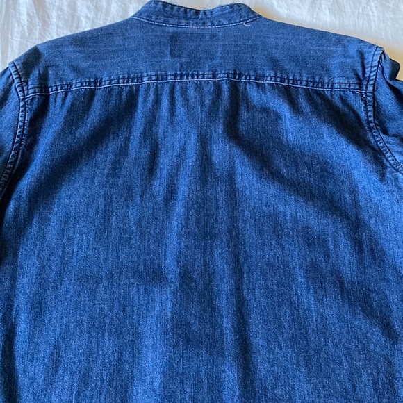 Men’s Button-Down Denim Shirt - Picture 7 of 7